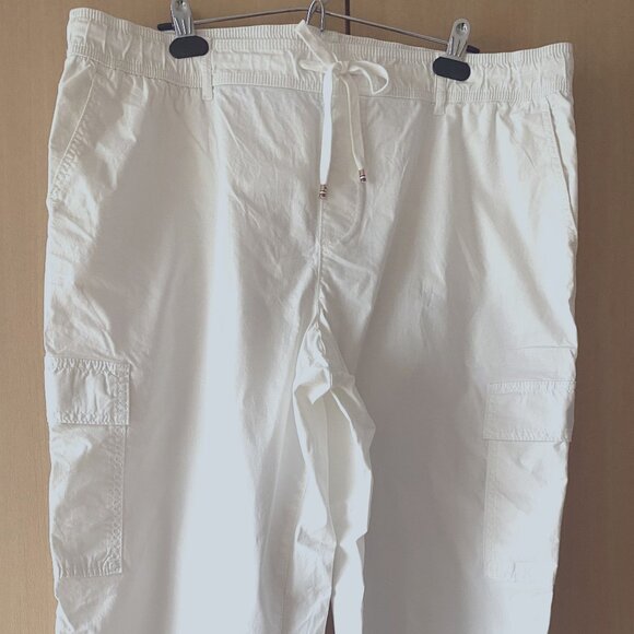 TOMMY HILFIGER CARGO PANTS - Picture 1 of 4